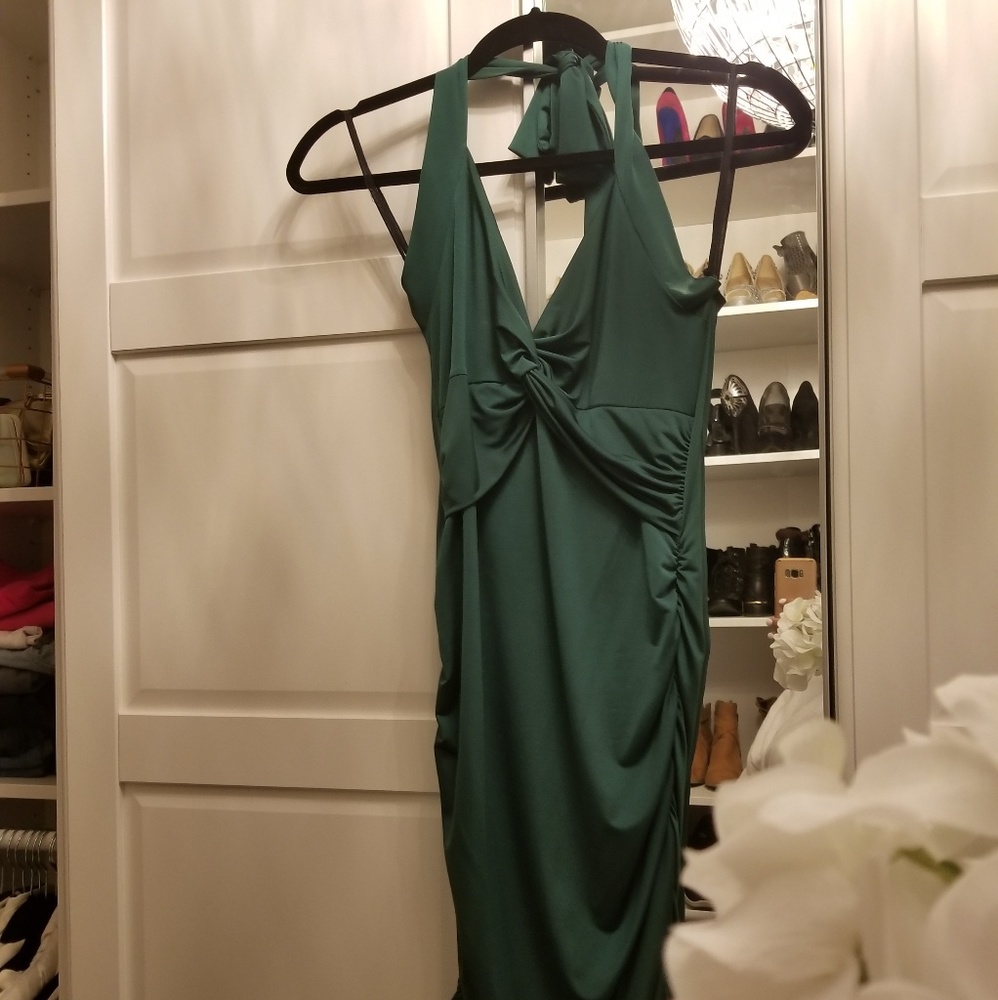 Emerald green mini